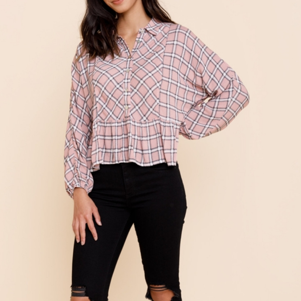 Francesca's Jun & Ivy long sleeve pink top
